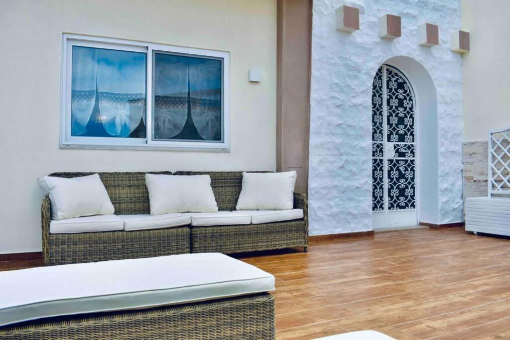 Modern Luxury In St. Julians Villa Saint Julian's